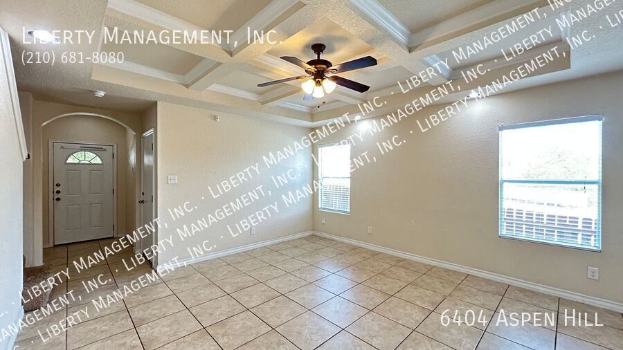 Beautiful Corner Lot Townhome Near Bandera and Loop 410 property image