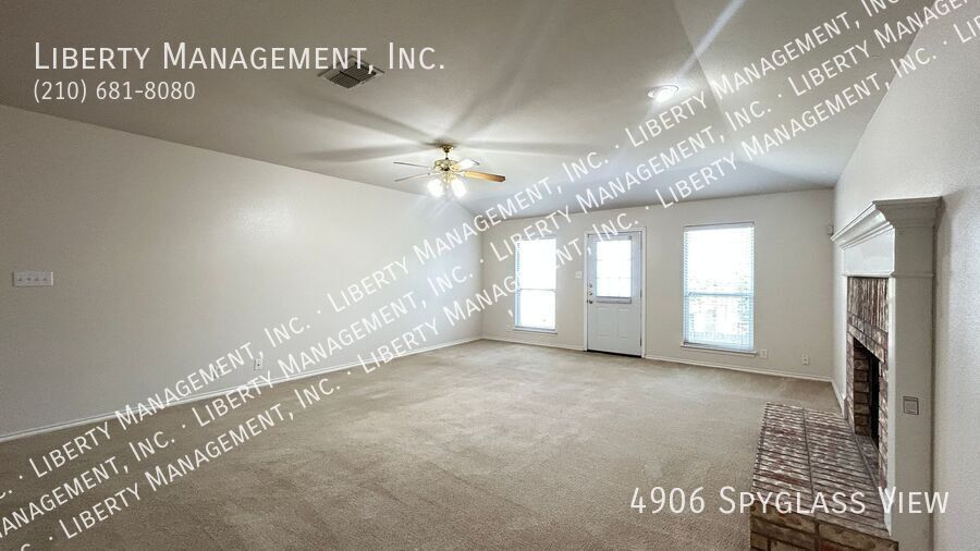 Spacious 3 Bed, 2 Bath Home in a Gated Community property image