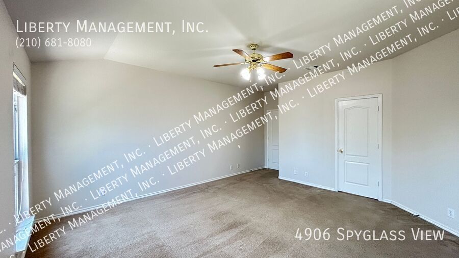 Spacious 3 Bed, 2 Bath Home in a Gated Community property image