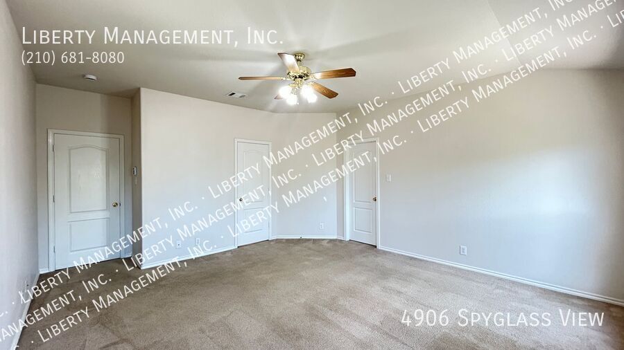 Spacious 3 Bed, 2 Bath Home in a Gated Community property image