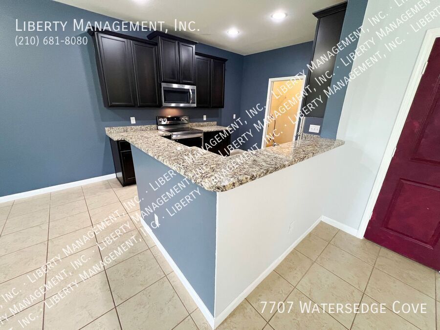 4 Bedroom, 2.5 Bath Home with Low Maintenance Yard property image