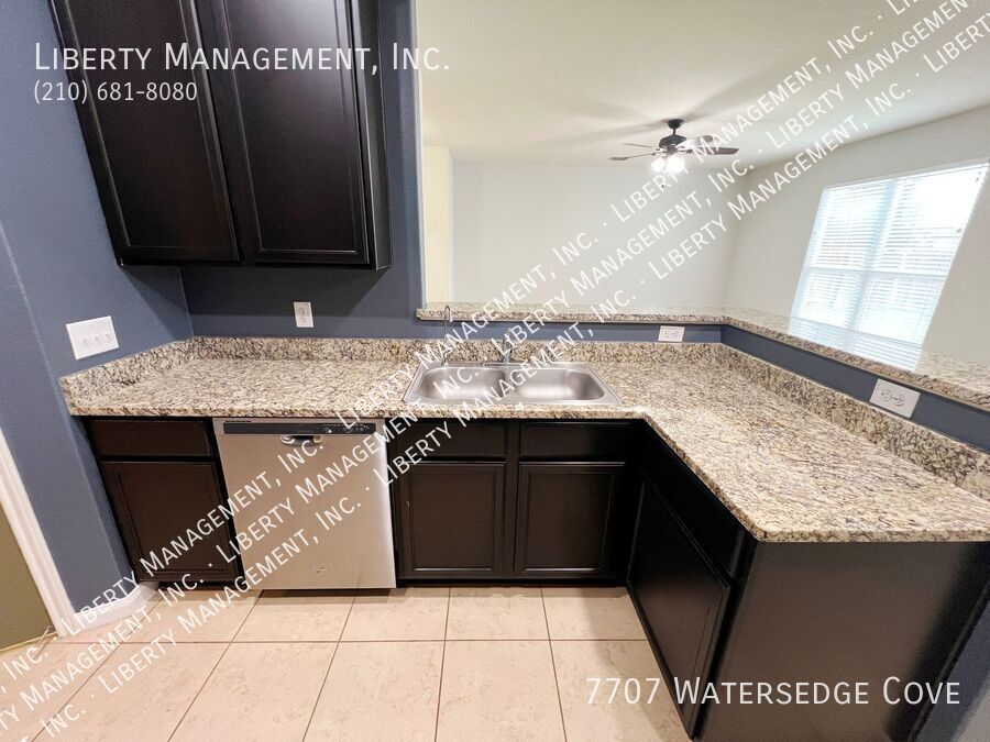 4 Bedroom, 2.5 Bath Home with Low Maintenance Yard property image