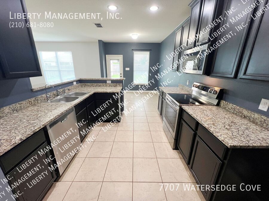 4 Bedroom, 2.5 Bath Home with Low Maintenance Yard property image