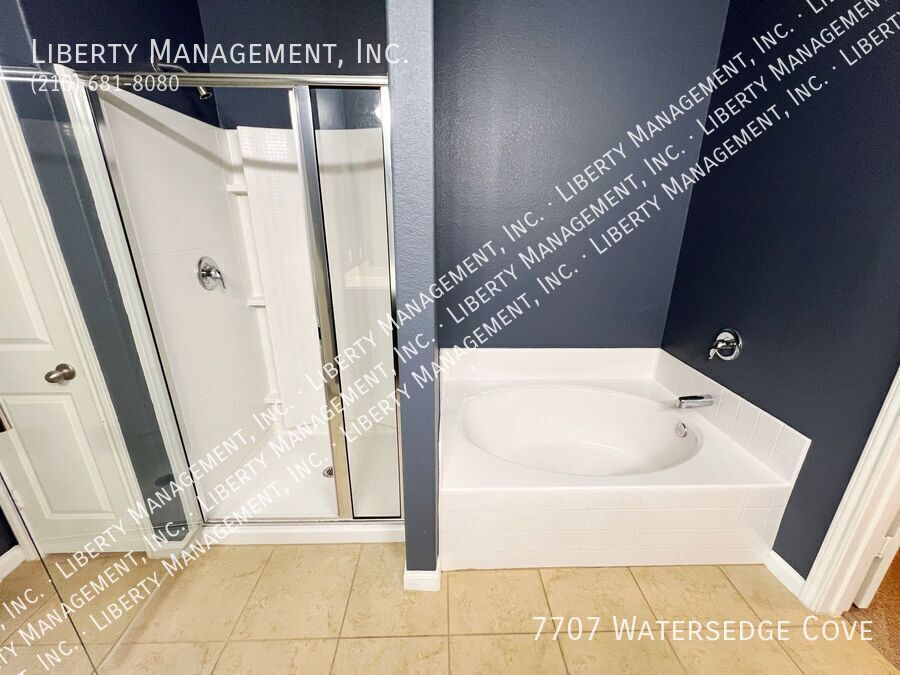 4 Bedroom, 2.5 Bath Home with Low Maintenance Yard property image