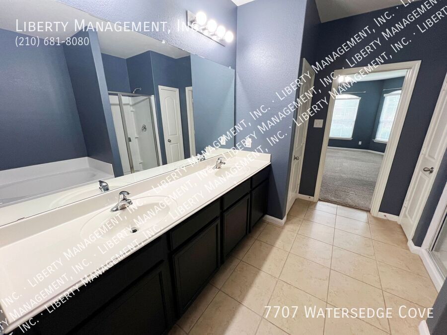 4 Bedroom, 2.5 Bath Home with Low Maintenance Yard property image