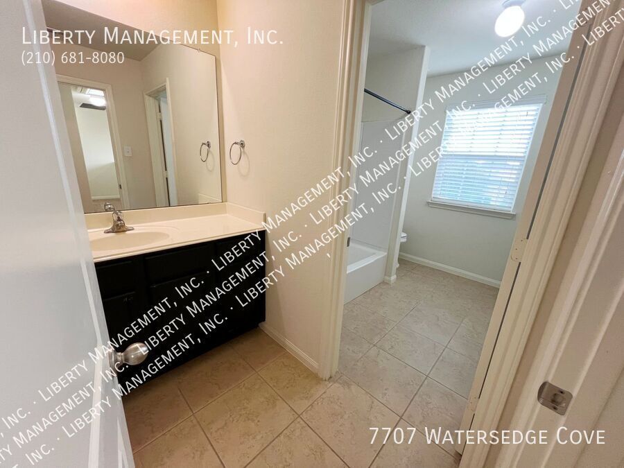 4 Bedroom, 2.5 Bath Home with Low Maintenance Yard property image