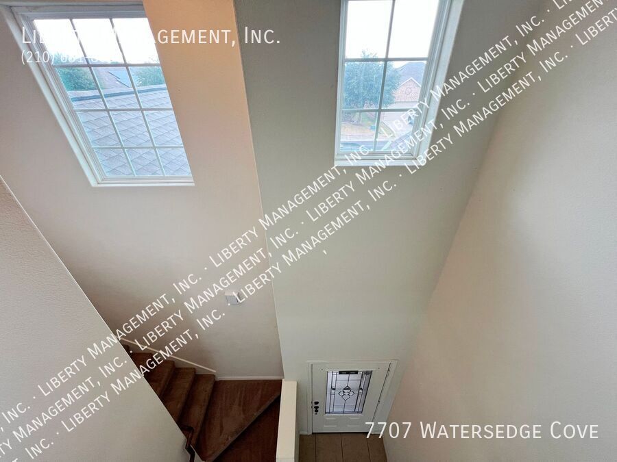 4 Bedroom, 2.5 Bath Home with Low Maintenance Yard property image