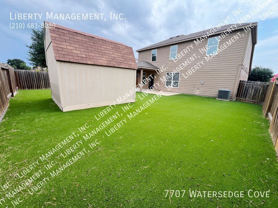 4 Bedroom, 2.5 Bath Home with Low Maintenance Yard property image