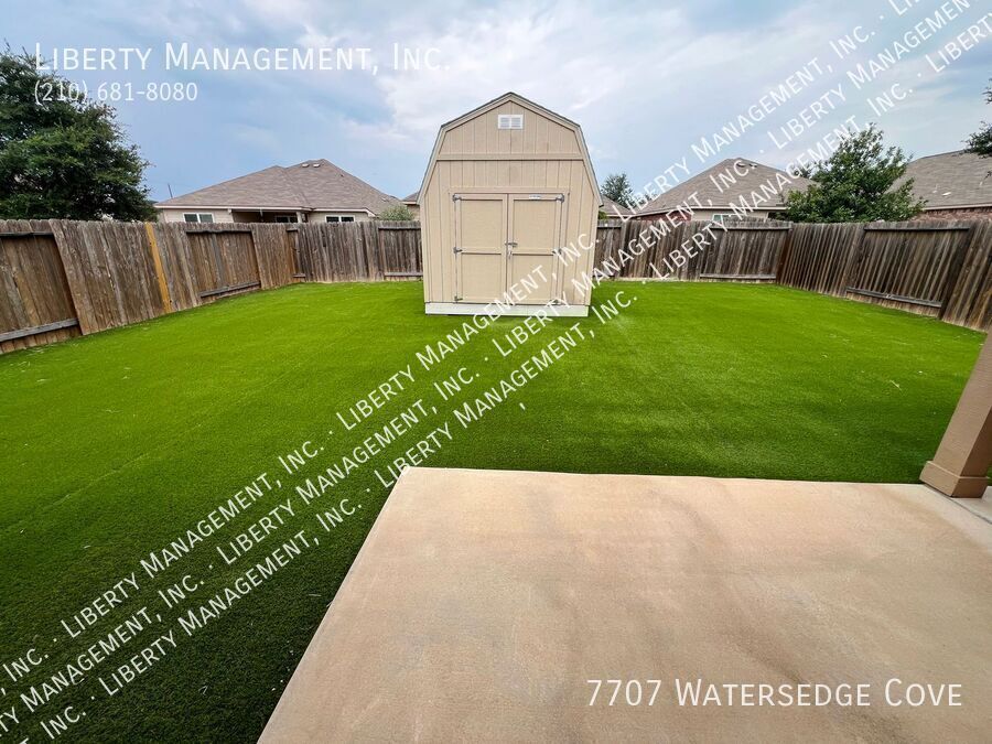 4 Bedroom, 2.5 Bath Home with Low Maintenance Yard property image