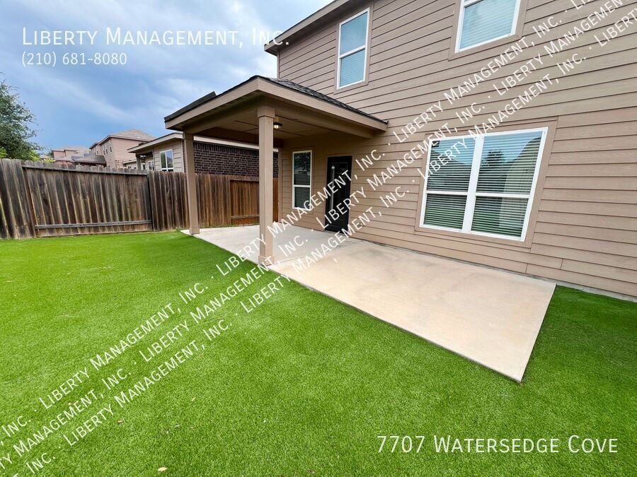 4 Bedroom, 2.5 Bath Home with Low Maintenance Yard property image