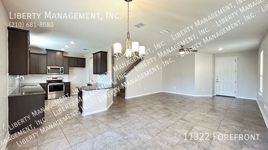 3 Bedroom, 2.5 Bath Home in Cross Creek property image