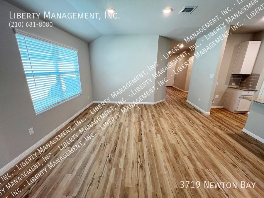 4 Bedroom, 3 Bath 1910 sq ft Single Story Home property image