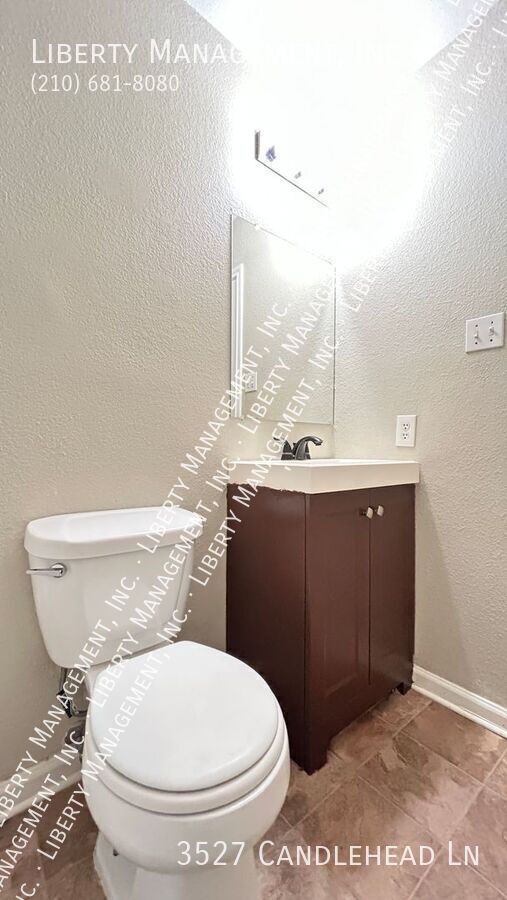 3 Bedroom, 2.5 Bath Home with 2 Weeks Free property image