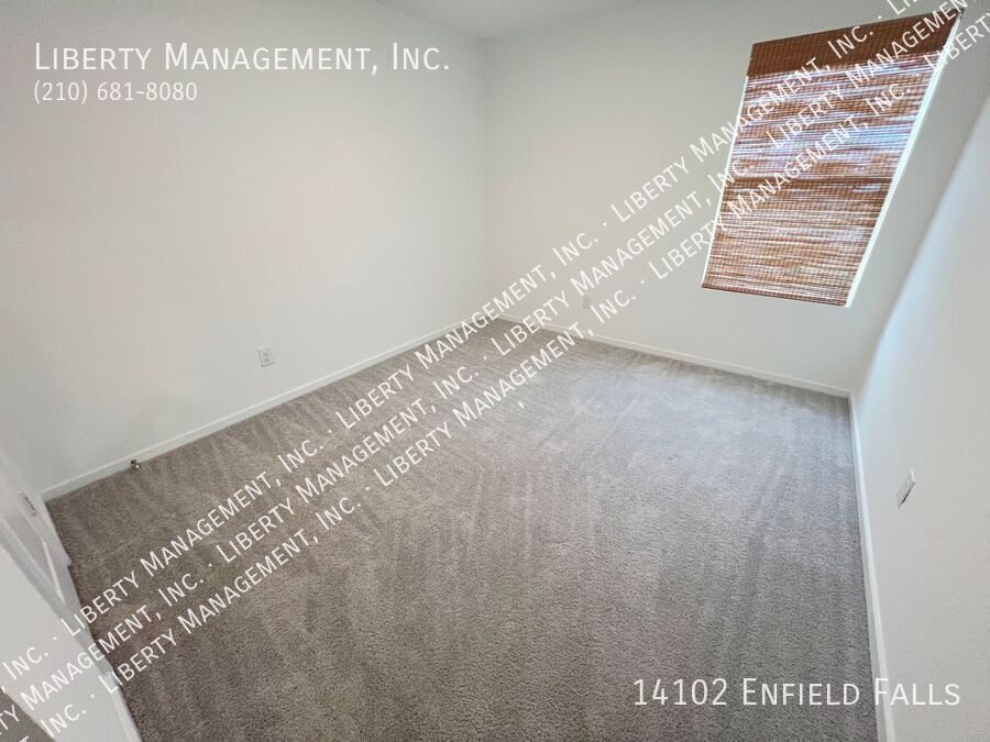 3 Bed, 2 Bath 1421 sq ft Single Story Home on a Cul-de-sac property image