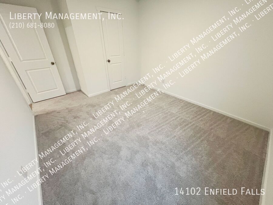 3 Bed, 2 Bath 1421 sq ft Single Story Home on a Cul-de-sac property image