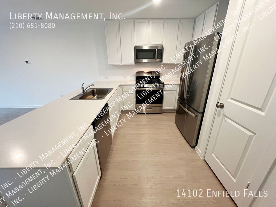 3 Bed, 2 Bath 1421 sq ft Single Story Home on a Cul-de-sac property image