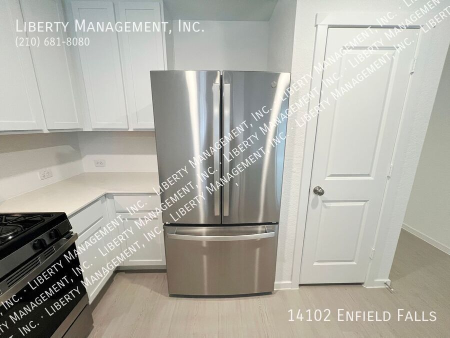 3 Bed, 2 Bath 1421 sq ft Single Story Home on a Cul-de-sac property image