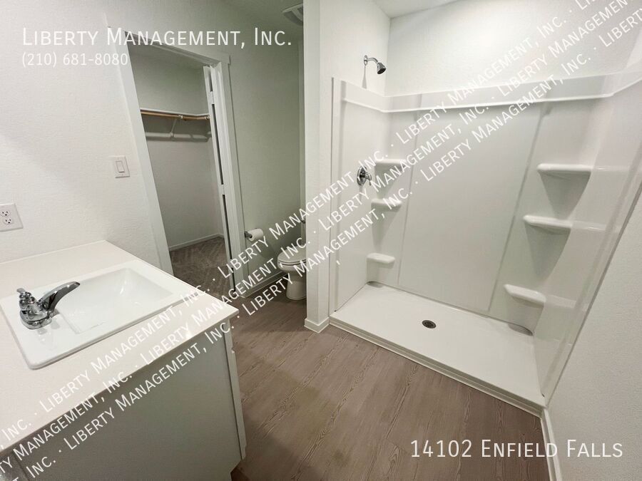 3 Bed, 2 Bath 1421 sq ft Single Story Home on a Cul-de-sac property image