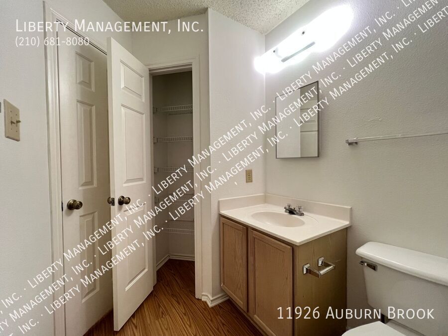 3 Bed, 2 Bath in Westcreek property image