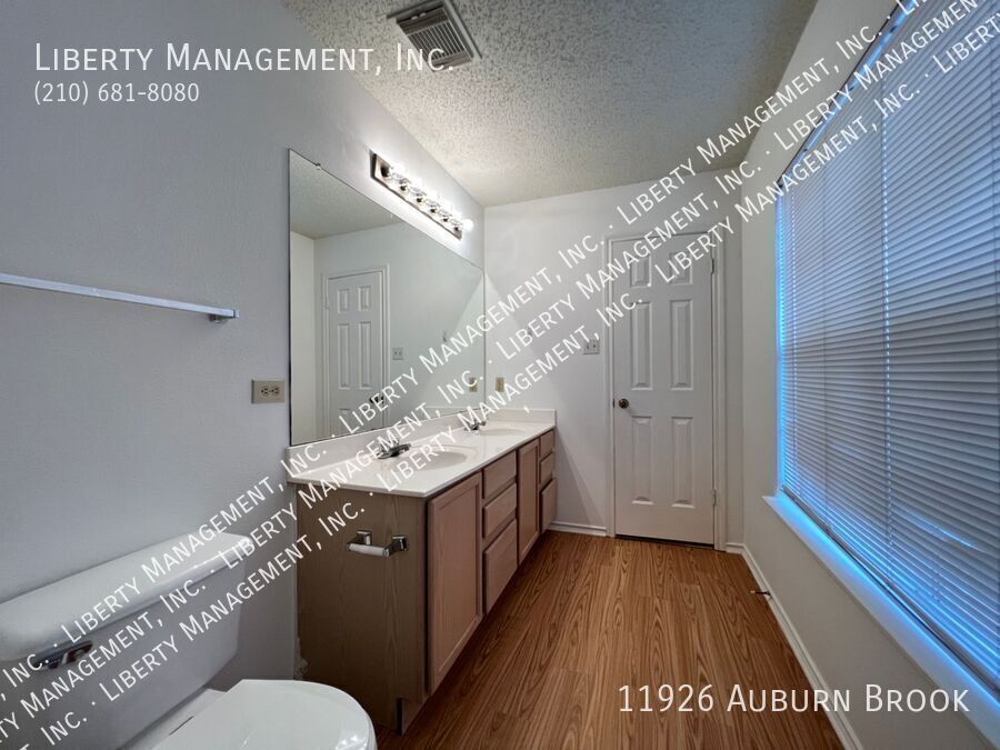 3 Bed, 2 Bath in Westcreek property image
