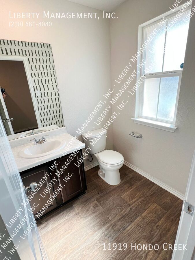 4 Bedroom, 2.5 Bath Home property image