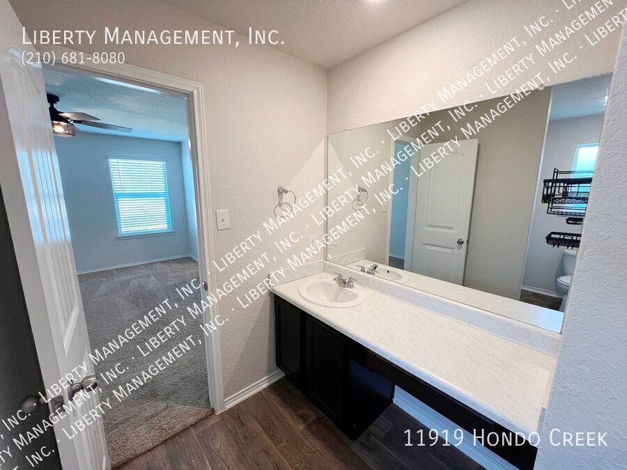 4 Bedroom, 2.5 Bath Home property image