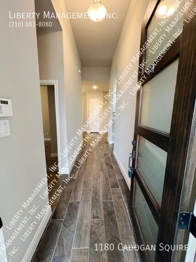 3 Bed, 2 Bath Single Story Home in Kinder Ranch property image