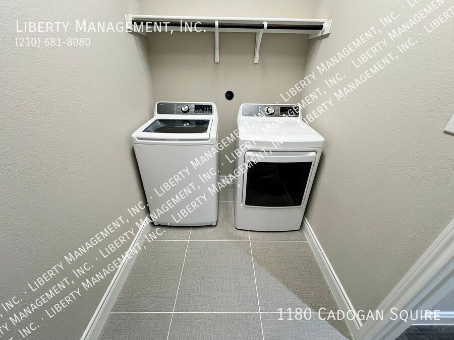 3 Bed, 2 Bath Single Story Home in Kinder Ranch property image