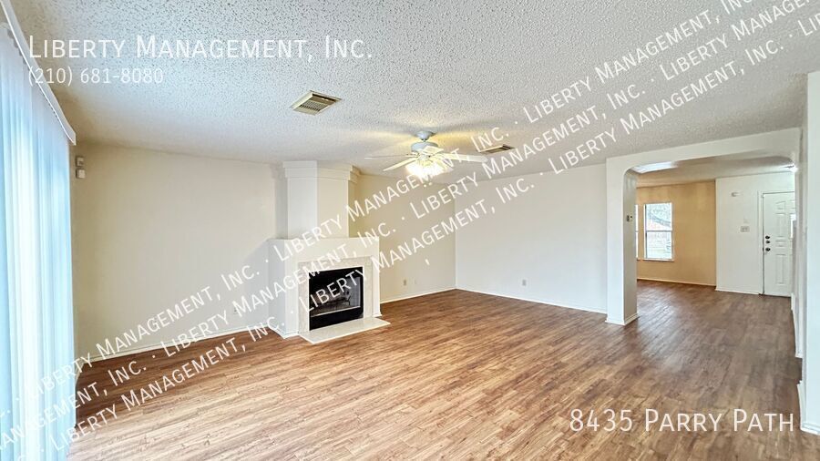 Spacious 4 Bedroom, 2.5 Bath Home property image