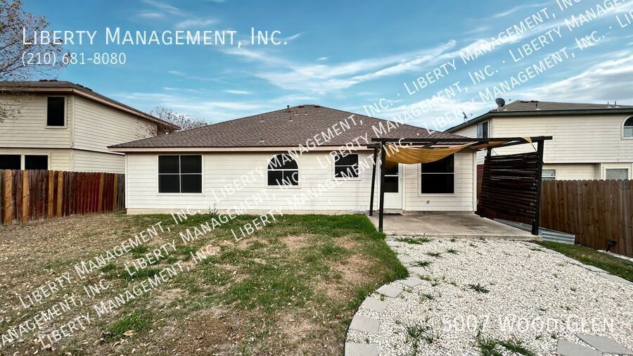 3 Bed, 2 Bath 1623 sq ft Single Story Home in Gated Community property image