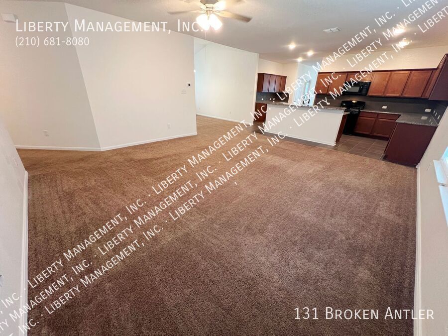 3 Bedroom, 2 Bath Home in Hunters Ranch property image