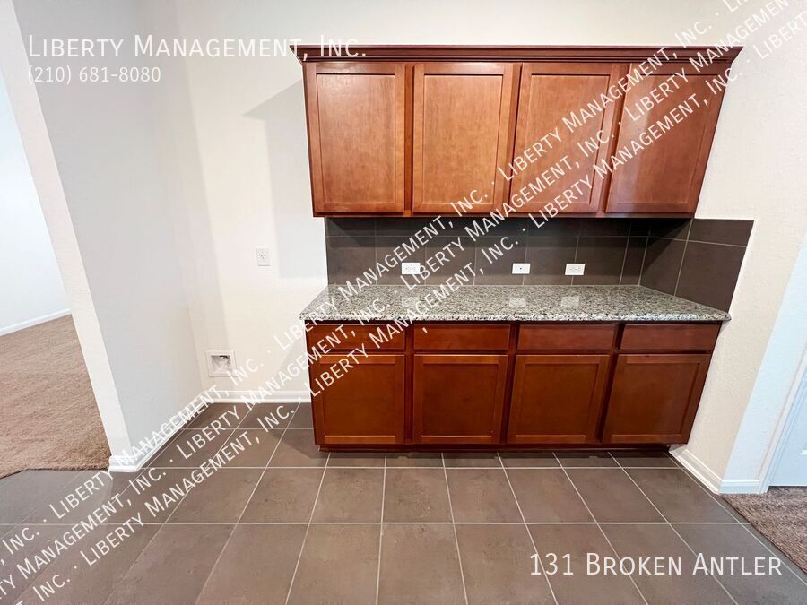 3 Bedroom, 2 Bath Home in Hunters Ranch property image