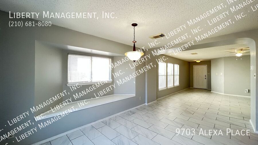 Beautiful 3 Bedroom, 2 Bath Home property image