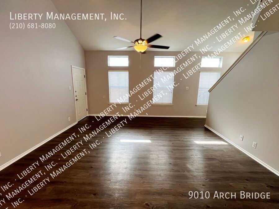 3 Bedroom, 2 Bath Home with a Loft property image