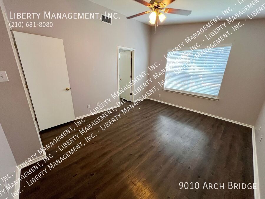 3 Bedroom, 2 Bath Home with a Loft property image