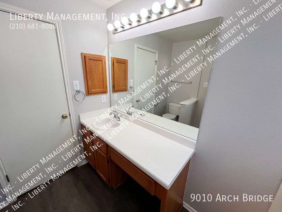 3 Bedroom, 2 Bath Home with a Loft property image