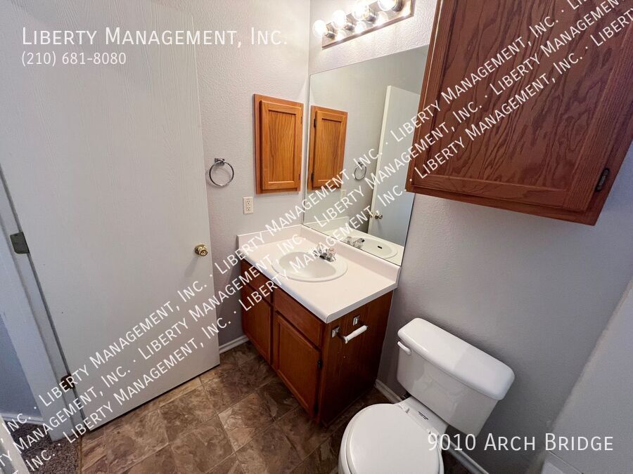 3 Bedroom, 2 Bath Home with a Loft property image