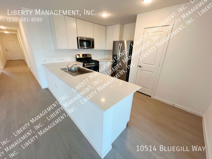 4 Bed, 2 Bath Single Story Home in Smiley Ranch property image