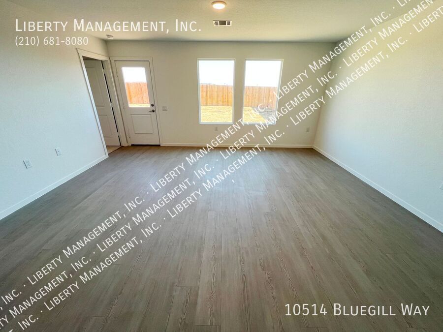 4 Bed, 2 Bath Single Story Home in Smiley Ranch property image