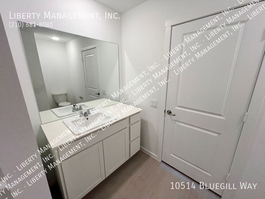 4 Bed, 2 Bath Single Story Home in Smiley Ranch property image