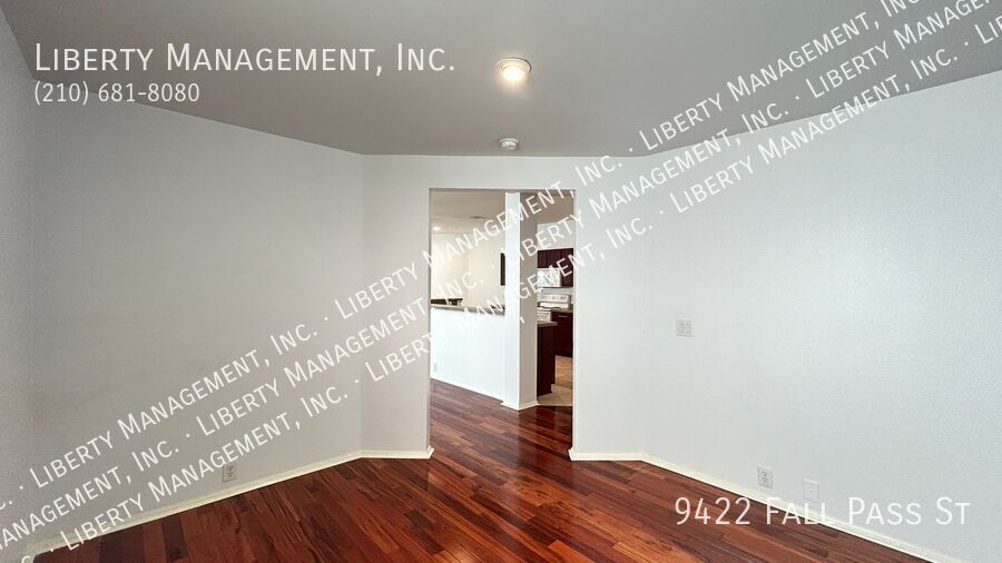 3 Bedroom, 2.5 Bath Home with a Study near SeaWorld property image