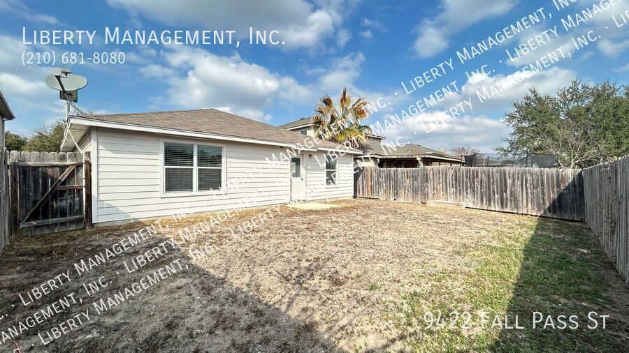 3 Bedroom, 2.5 Bath Home with a Study near SeaWorld property image