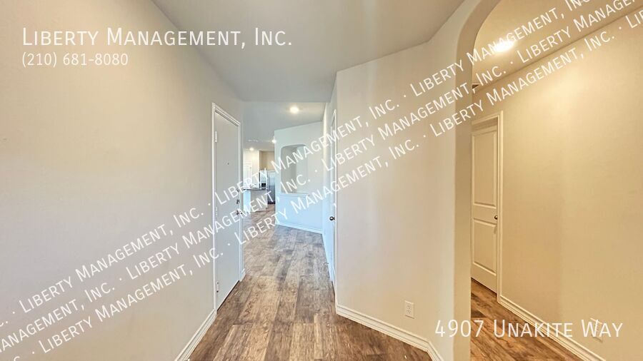 Gorgeous One Story Home in the Awesome Neighborhood of Riverstone at Westpointe property image