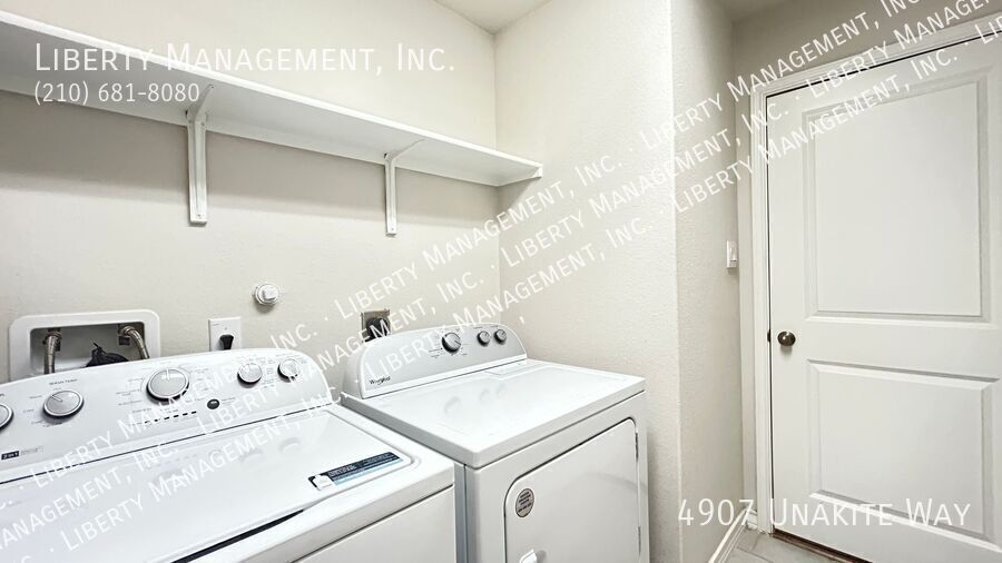 Gorgeous One Story Home in the Awesome Neighborhood of Riverstone at Westpointe property image