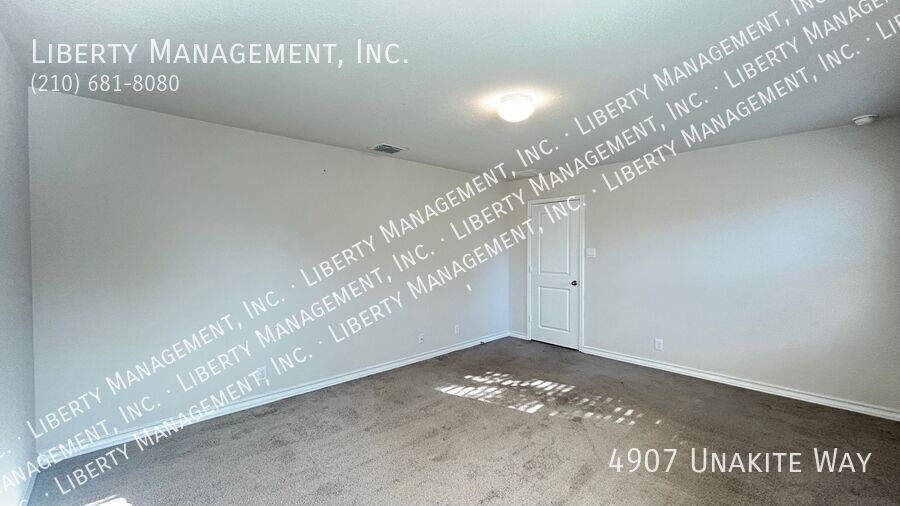 Gorgeous One Story Home in the Awesome Neighborhood of Riverstone at Westpointe property image