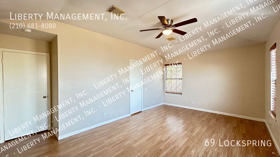 Fantastic 4 Bedroom, 2.5 Bath Home in a Gated Community property image