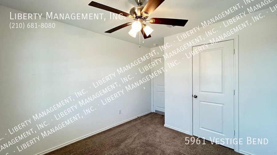 4 Bedroom, 2 Bath Home in Hidden Trails property image