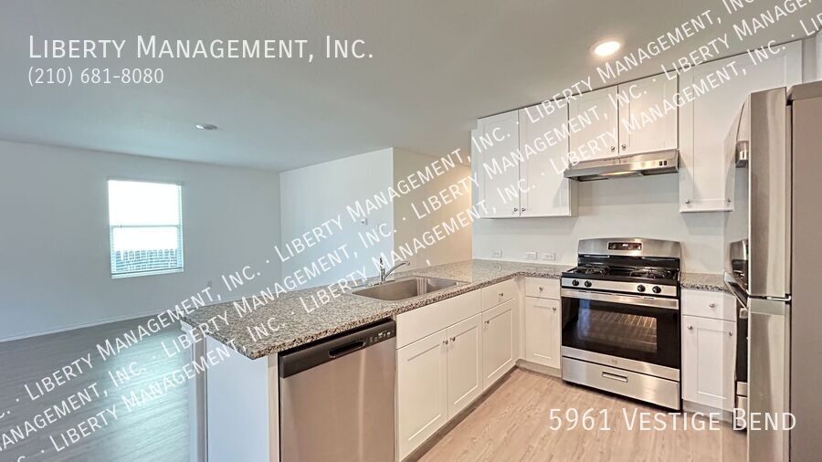 4 Bedroom, 2 Bath Home in Hidden Trails property image