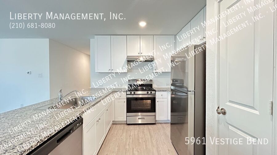 4 Bedroom, 2 Bath Home in Hidden Trails property image