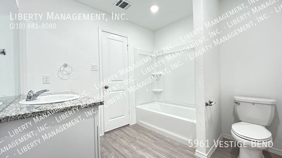 4 Bedroom, 2 Bath Home in Hidden Trails property image